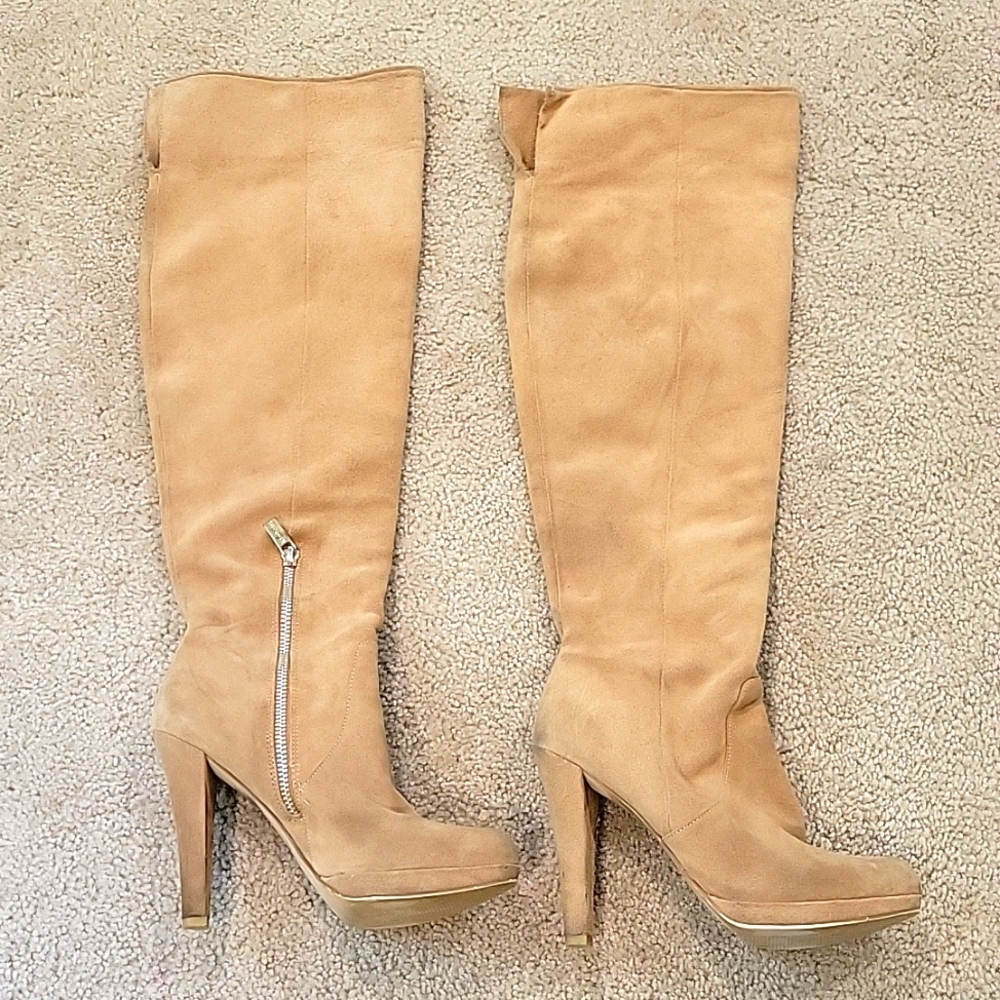 Women's Tall Platform Suede Boots in Camel
